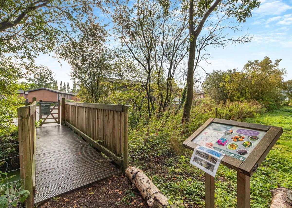 Norfolk Woods Resort And Spa Narborough  Экстерьер фото